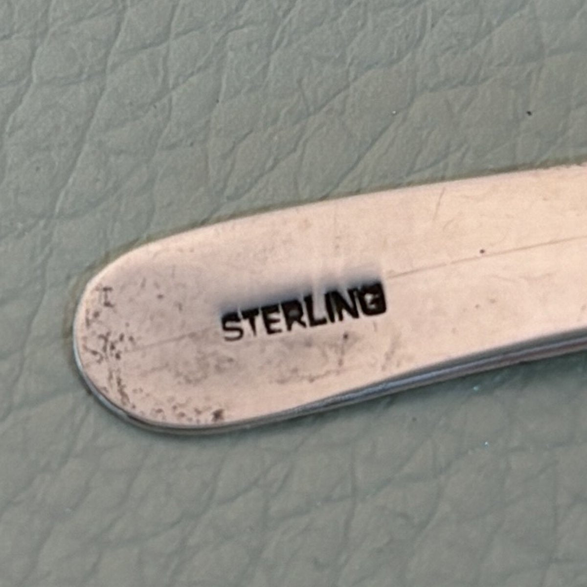 Estate Ronald Hayes Pearson Sterling Silver Hand Hammered Collar Necklace