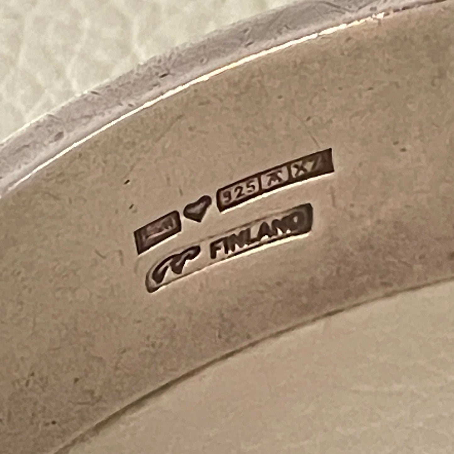 Estate Sterling Silver Infinity Bangle with Clasp by Pekka Piekainen for Auran Kultaseppa