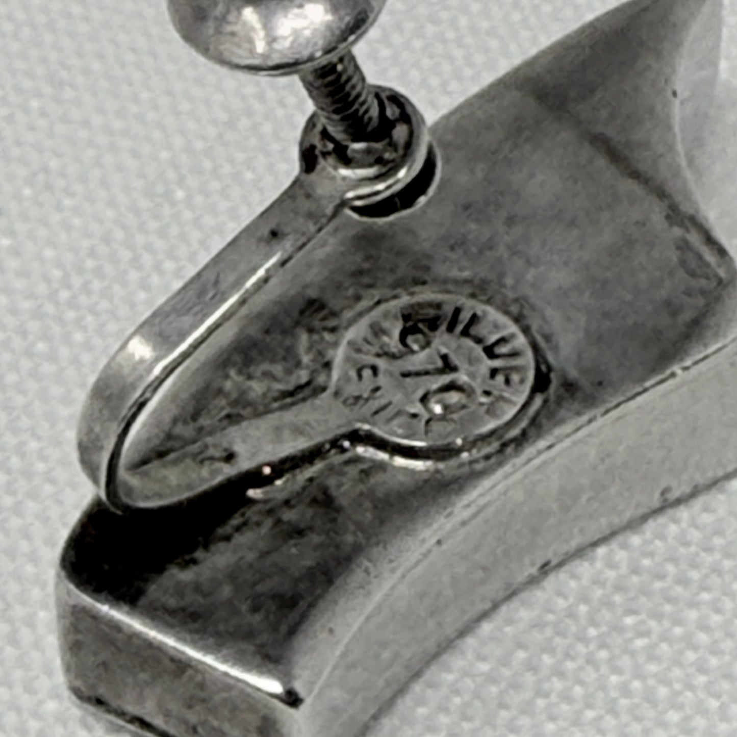 Estate Antonio Pineda 970 Silver Screw back Earrings