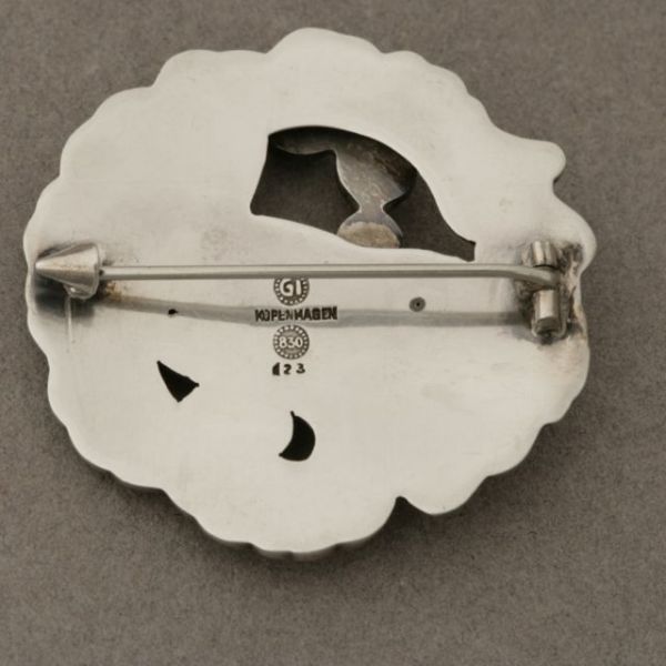 Georg Jensen Very Early Bird Brooch with Laboradorite no. 123