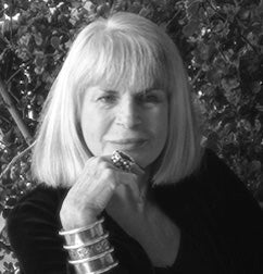 Rachel Gera Headshot