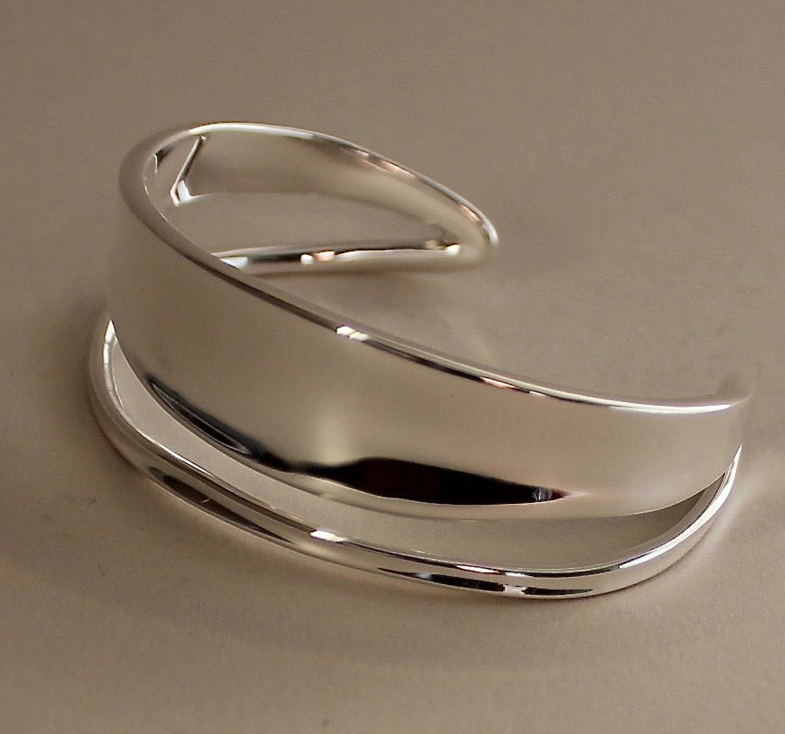 Georg Jensen Sterling Silver "Marcia" Cuff Bracelet by Vivianna Torun No. 618A