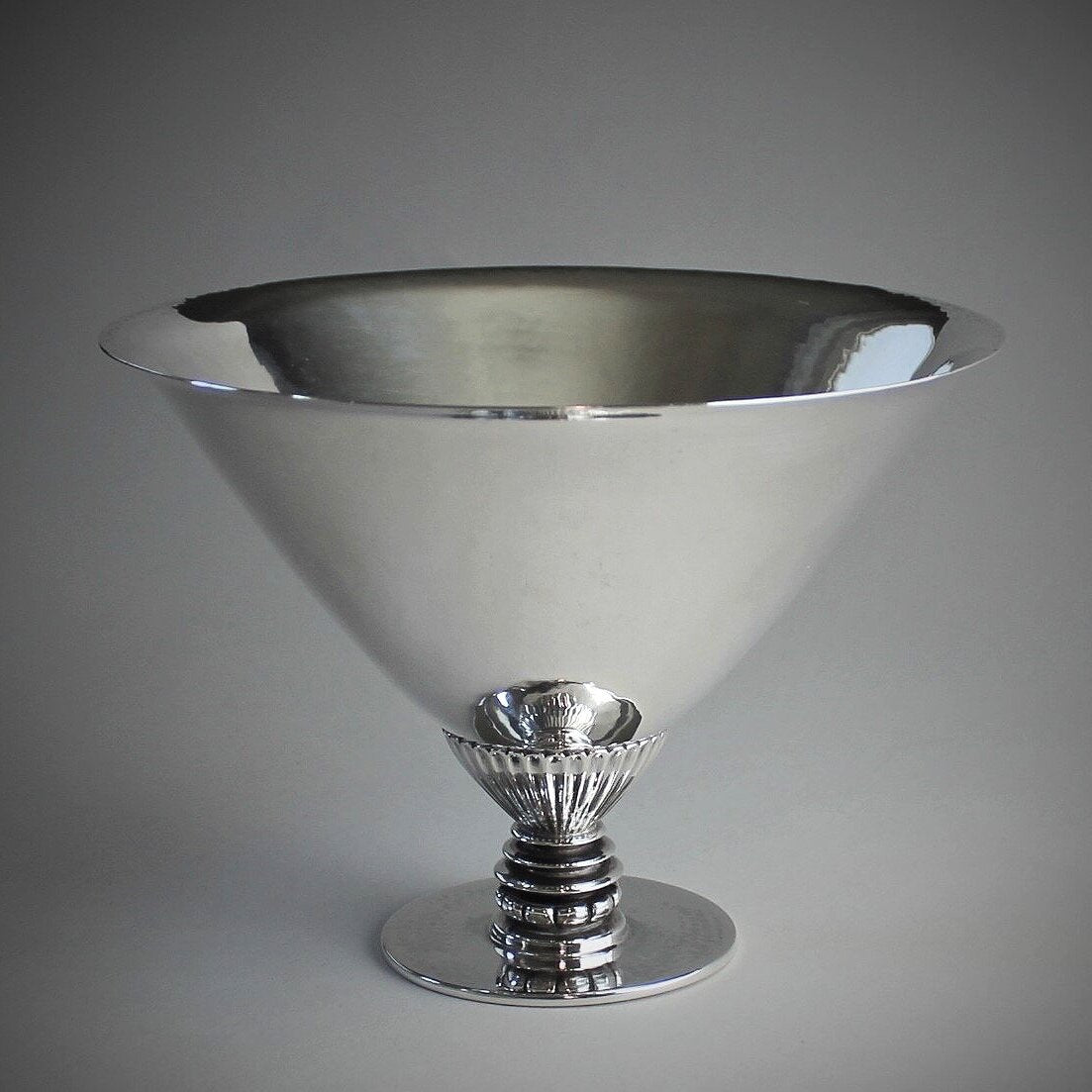 Estate Georg Jensen Sterling Silver Triangular Hammered Bowl by Gundorph Albertus No. 259