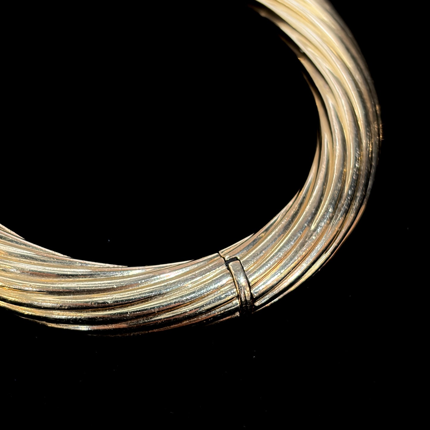 Estate 18kt Gold Fluted Italian Bangle