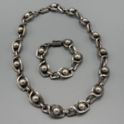 Estate Sterling Silver Eight Ball Necklace