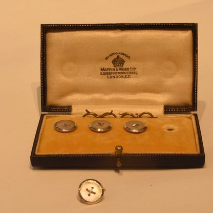 Mappin & Webb Set of 4 Tie Tacks Sterling Silver and Mother of Pearl