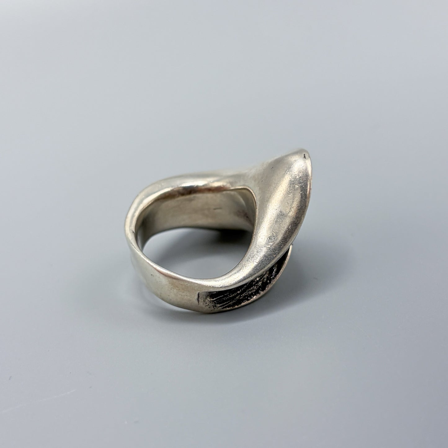 Estate Sterling Silver Two Toned Wave Ring