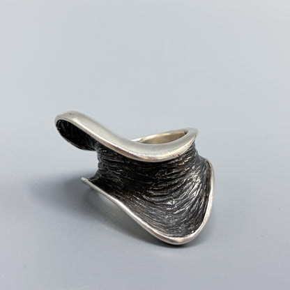 Estate Sterling Silver Two Toned Wave Ring