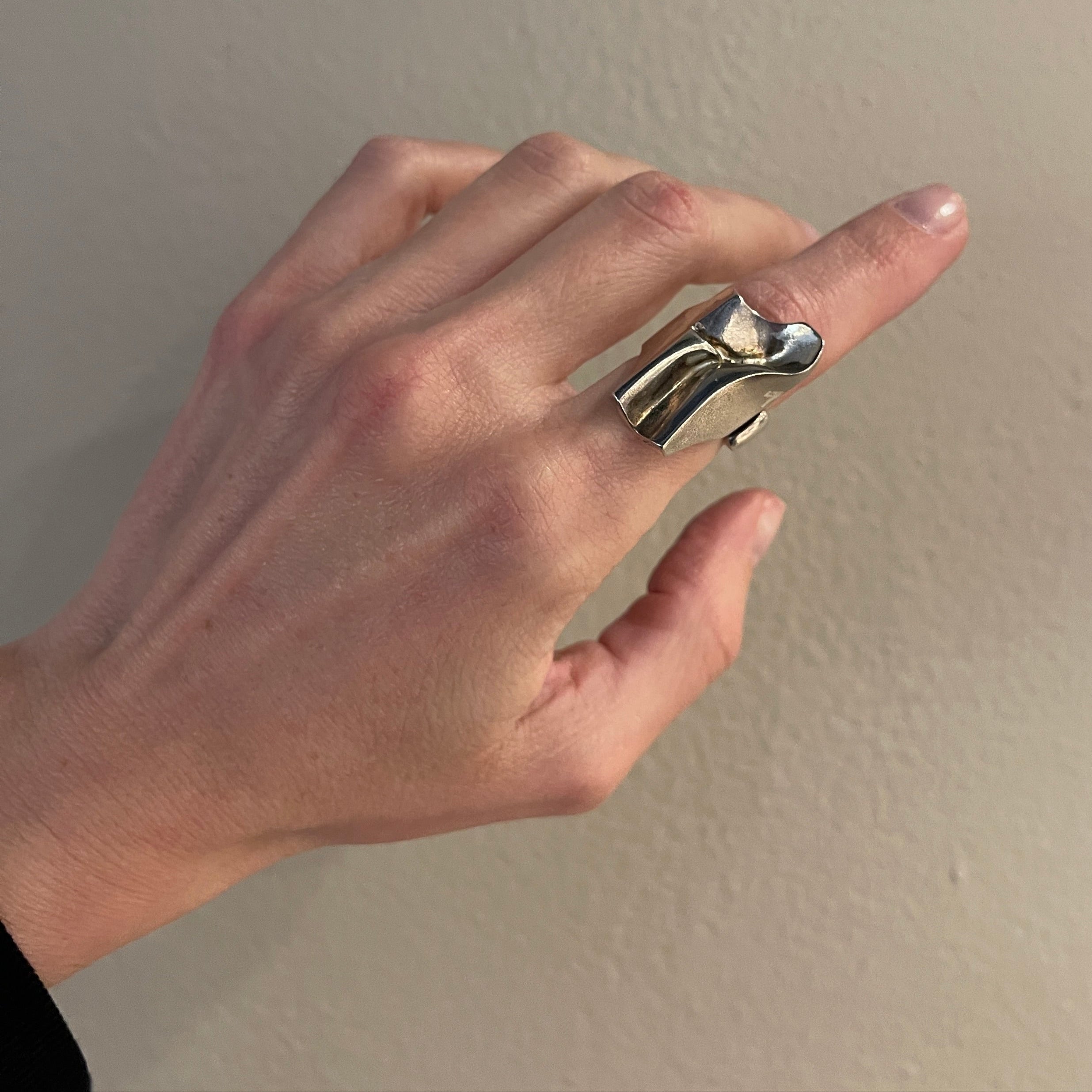 SILVERSMITHING 銀細工の技術 SILVERSMITHING 銀細工の技術 SILVERSMITHING 銀細工の技術