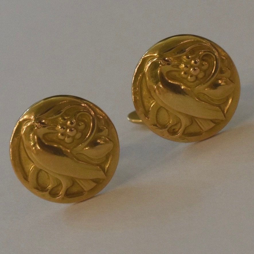 Estate Georg Jensen 18 kt. Bird Eating Grapes Gold Cufflink by KMH, Design 160