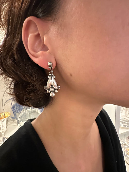 Estate Georg Jensen Sterling Silver Dangle Leaf & Berry Screw Back Earrings No. 32A