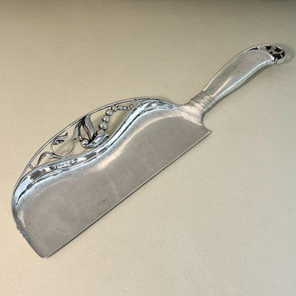 Estate Georg Jensen Sterling Silver Ornamental "Leaf & Berry" Crumber No. 389