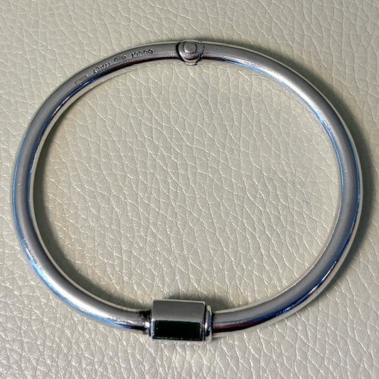 Estate Gucci Sterling Silver Hinged Bangle Inlaid with Rectangular Green Enamel and Screw Clasp by Piero Nutini