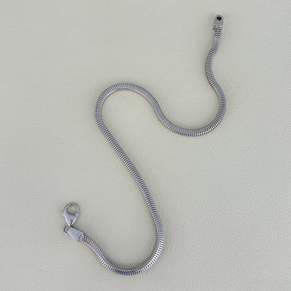 Estate Italian Sterling Silver Snake Chain Necklace with Unique Clasp