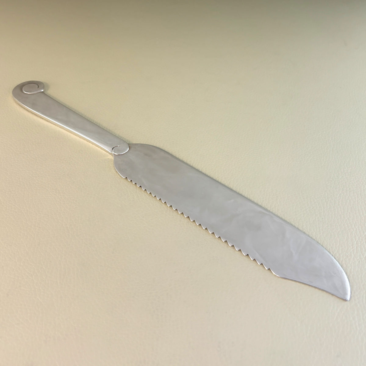 Estate Porter Blanchard Sterling Silver "Modern Scroll" Serrated Cake Knife