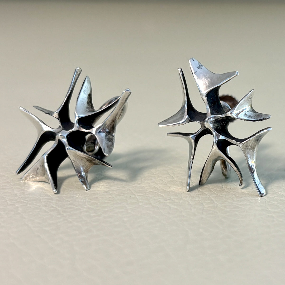 Estate Ronald Hayes Pearson Sterling Silver Abstract Screw-Back Earrings