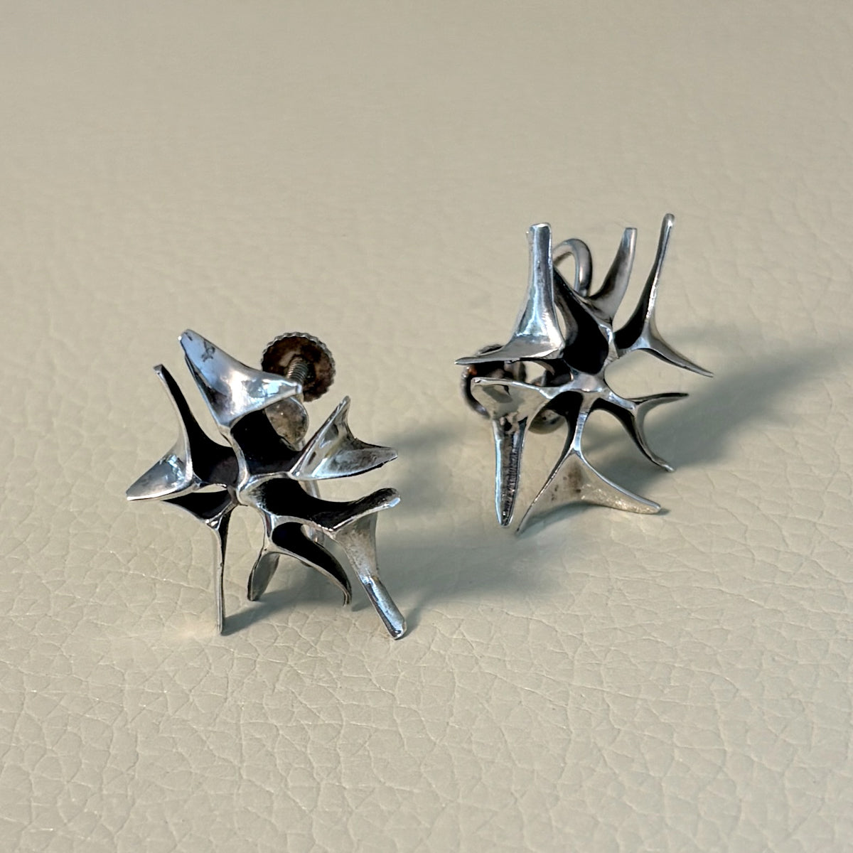 Estate Ronald Hayes Pearson Sterling Silver Abstract Screw-Back Earrings