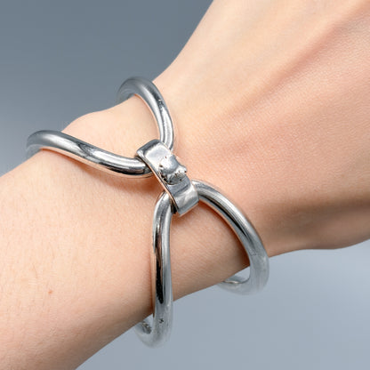 Hans Hansen Modernist Hinged Screw Closure Bangle no 255