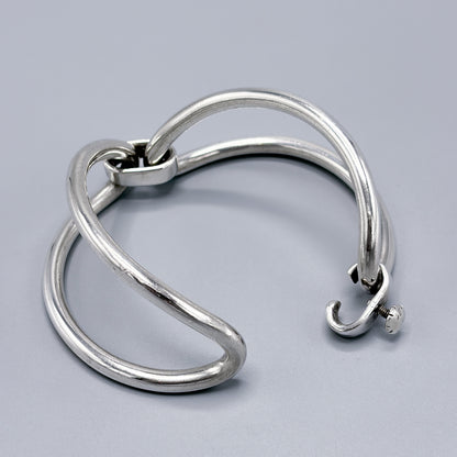 Hans Hansen Modernist Hinged Screw Closure Bangle no 255
