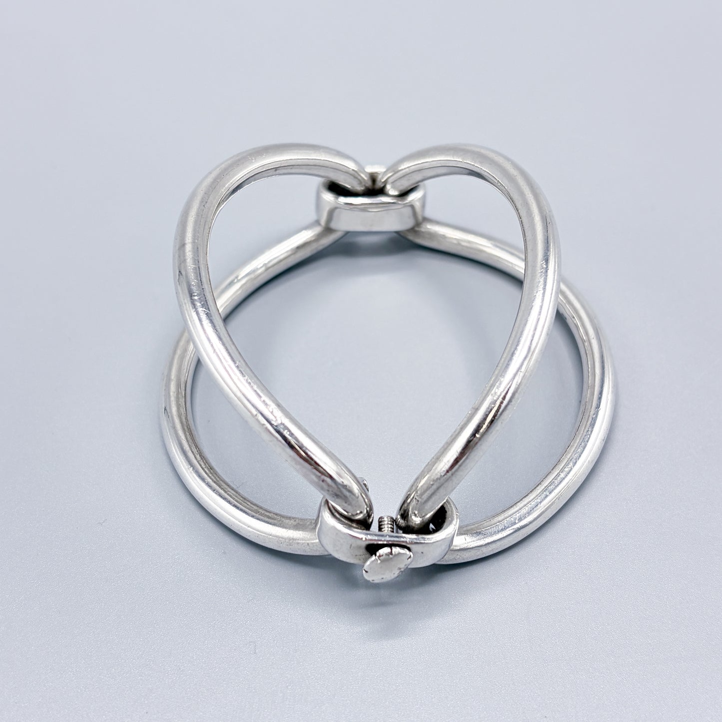 Hans Hansen Modernist Hinged Screw Closure Bangle no 255