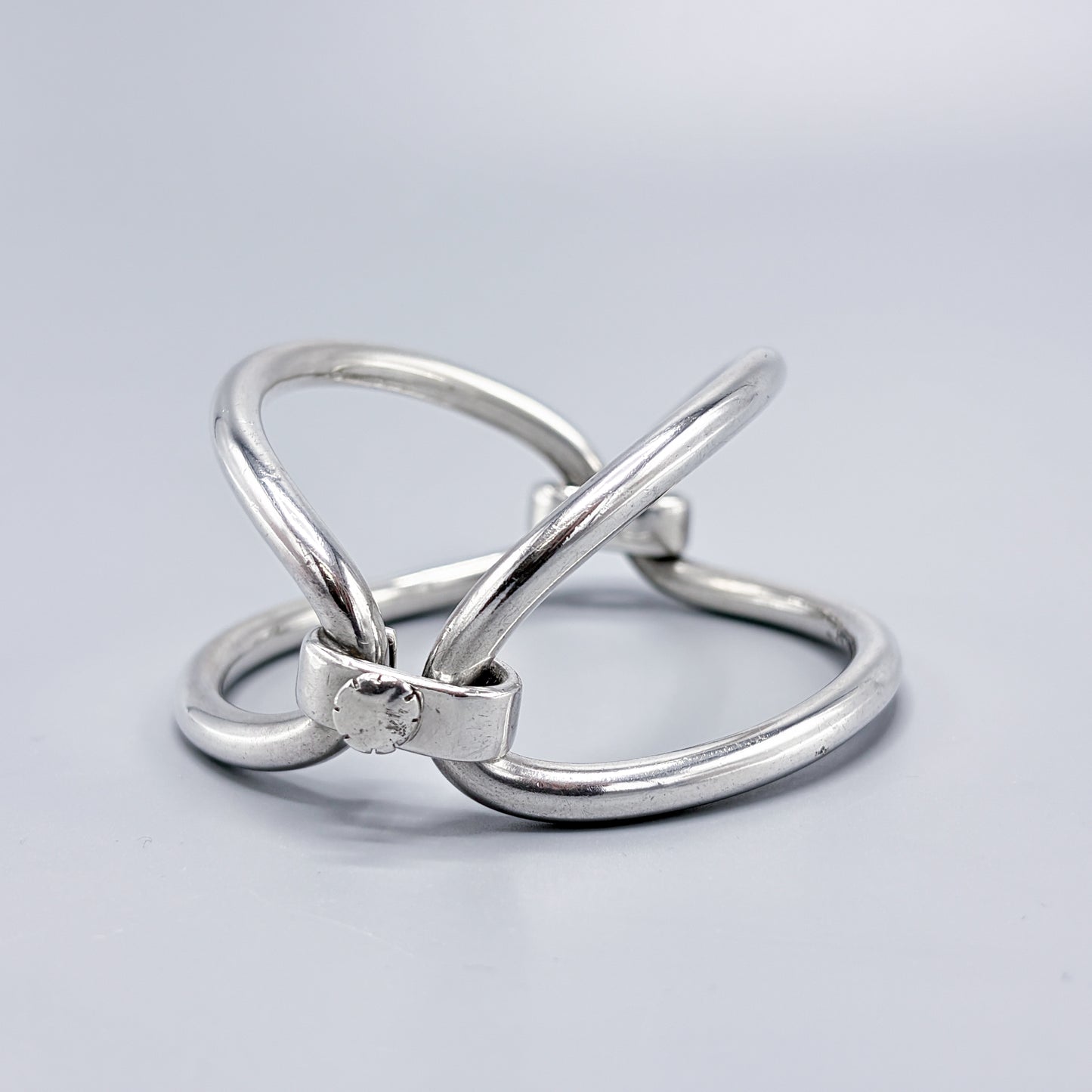 Hans Hansen Modernist Hinged Screw Closure Bangle no 255