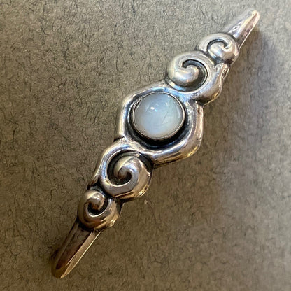 830 Silver Brooch with Moonstone