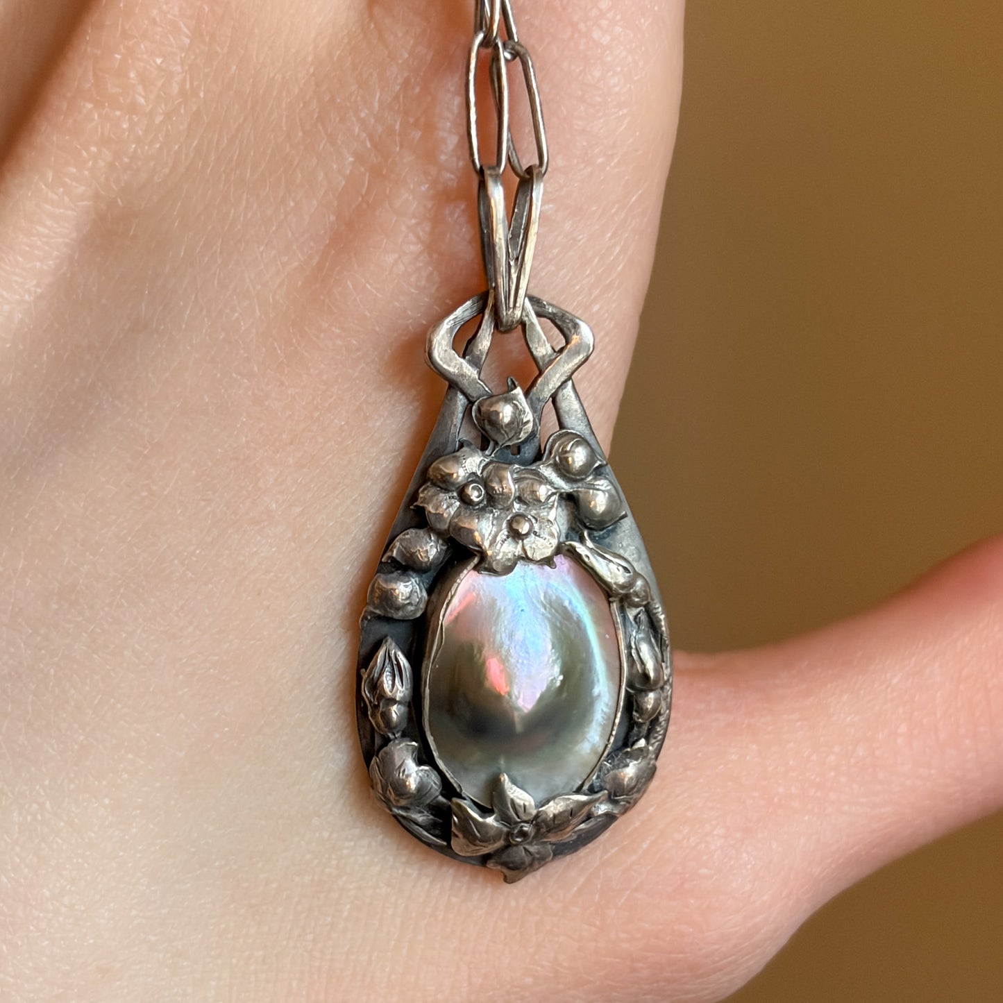 Estate Kalo Hand Wrought Sterling Silver Art Nouveau Blister Pearl Pendant Necklace