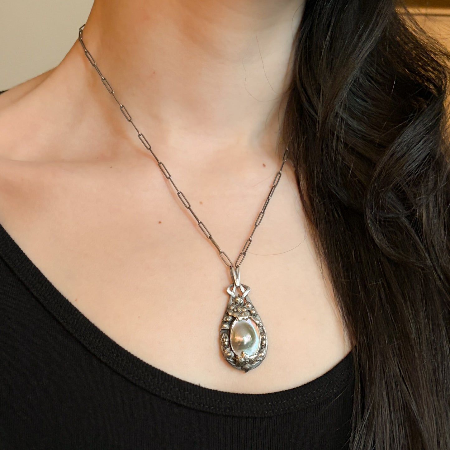 Estate Kalo Hand Wrought Sterling Silver Art Nouveau Blister Pearl Pendant Necklace