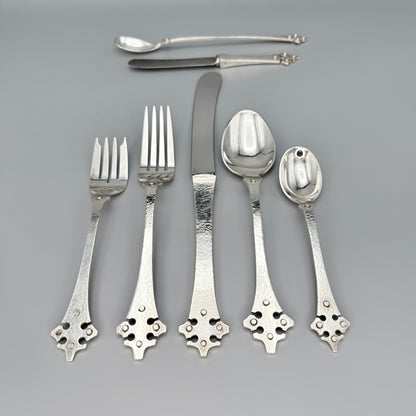Estate Old Newbury Crafters Sterling Silver Hand Wrought "Crusaders" Pattern