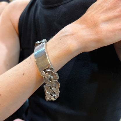 Estate Sterling Silver Men's Identity Solid Hand Tooled Bark Texture Chain Link Bracelet