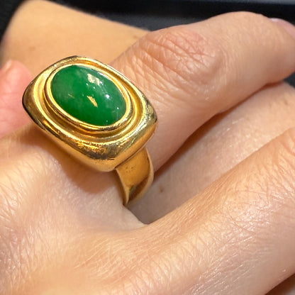 Estate Gump's 18k Yellow Gold Apple Green Jade Ring