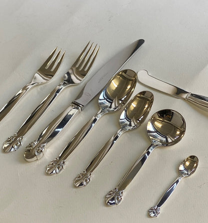 Estate Georg Jensen Sterling Silver Flatware in the "Bittersweet" Pattern Service for 12 with Serving Pieces (100 Pieces)