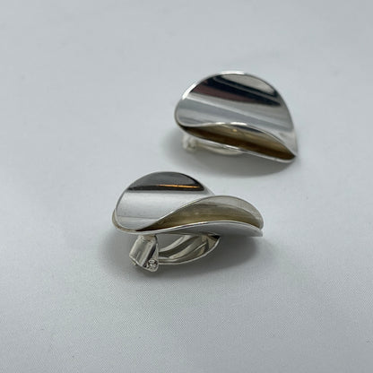 Estate Concave Curve Circle Clip-on Earrings by Tone Vigeland