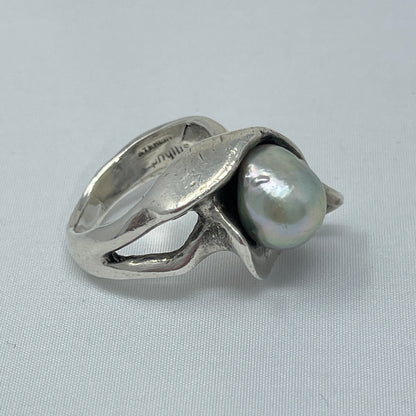 Estate Sterling Silver Clam with Pearl Ring by Phyllis Sklar