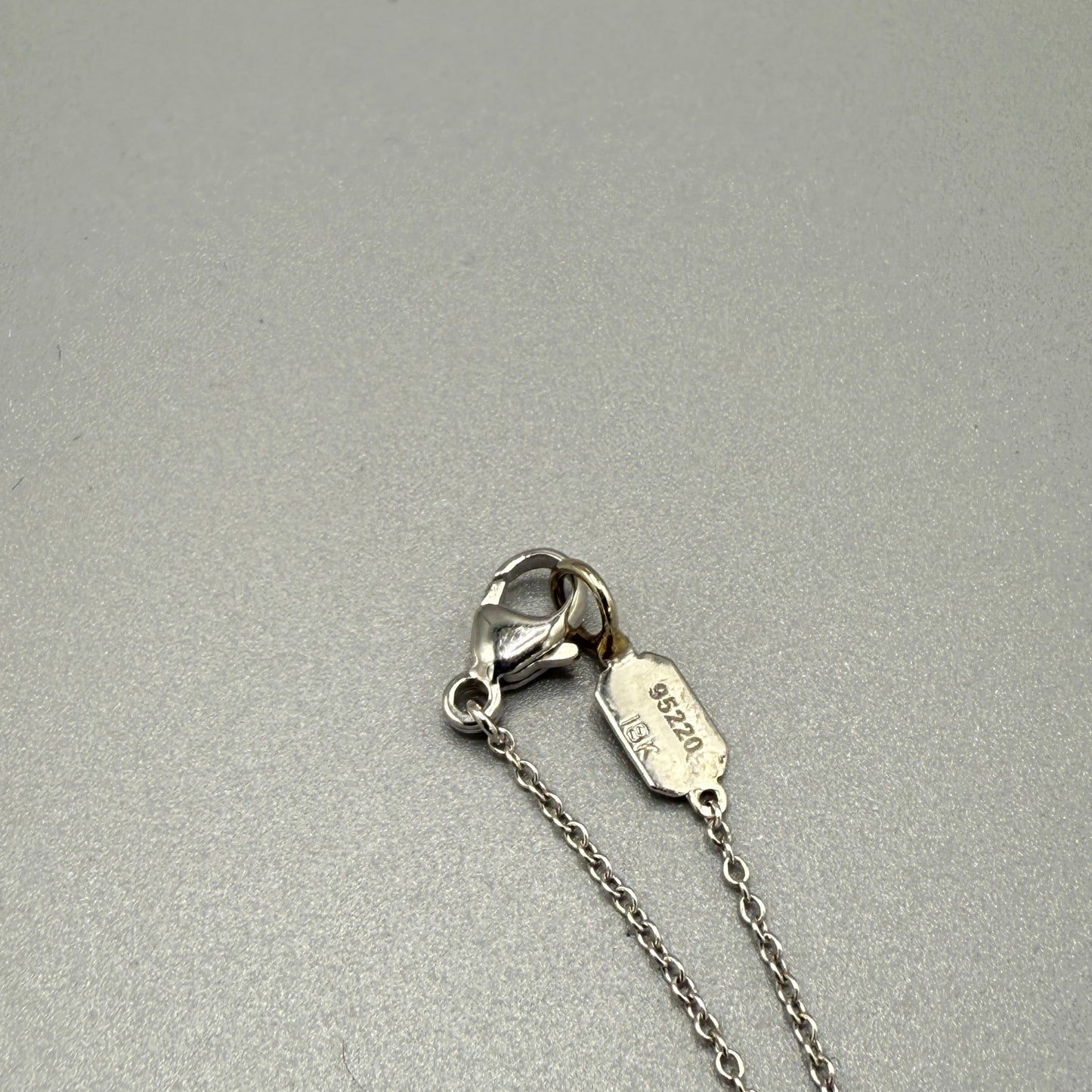 Estate 18KT White Gold Kwiat Contorno Diamond Open Teardrop Pendant Necklace