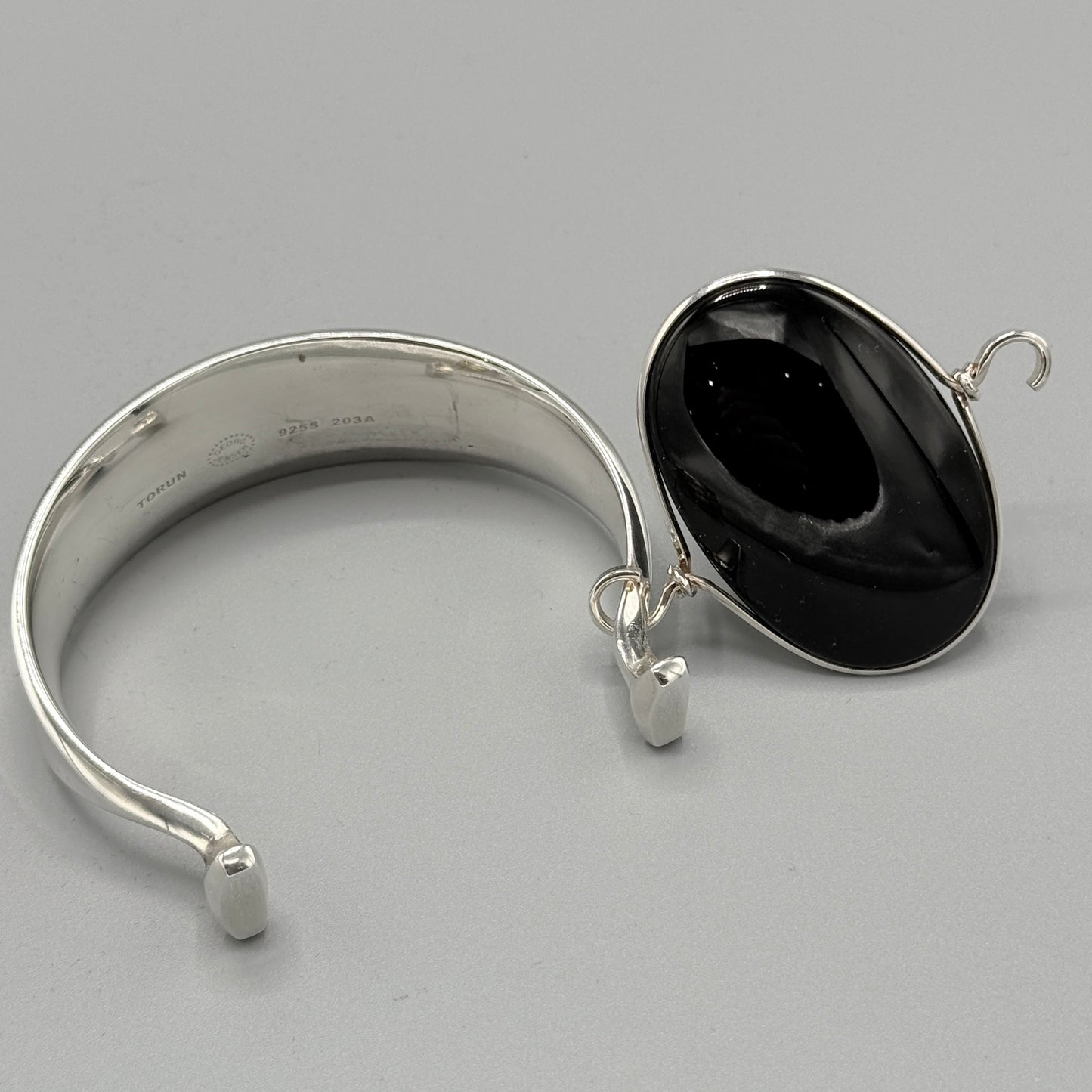 New Georg Jensen Sterling Silver Black Onyx Bangle No 203A by Vivianna Torun
