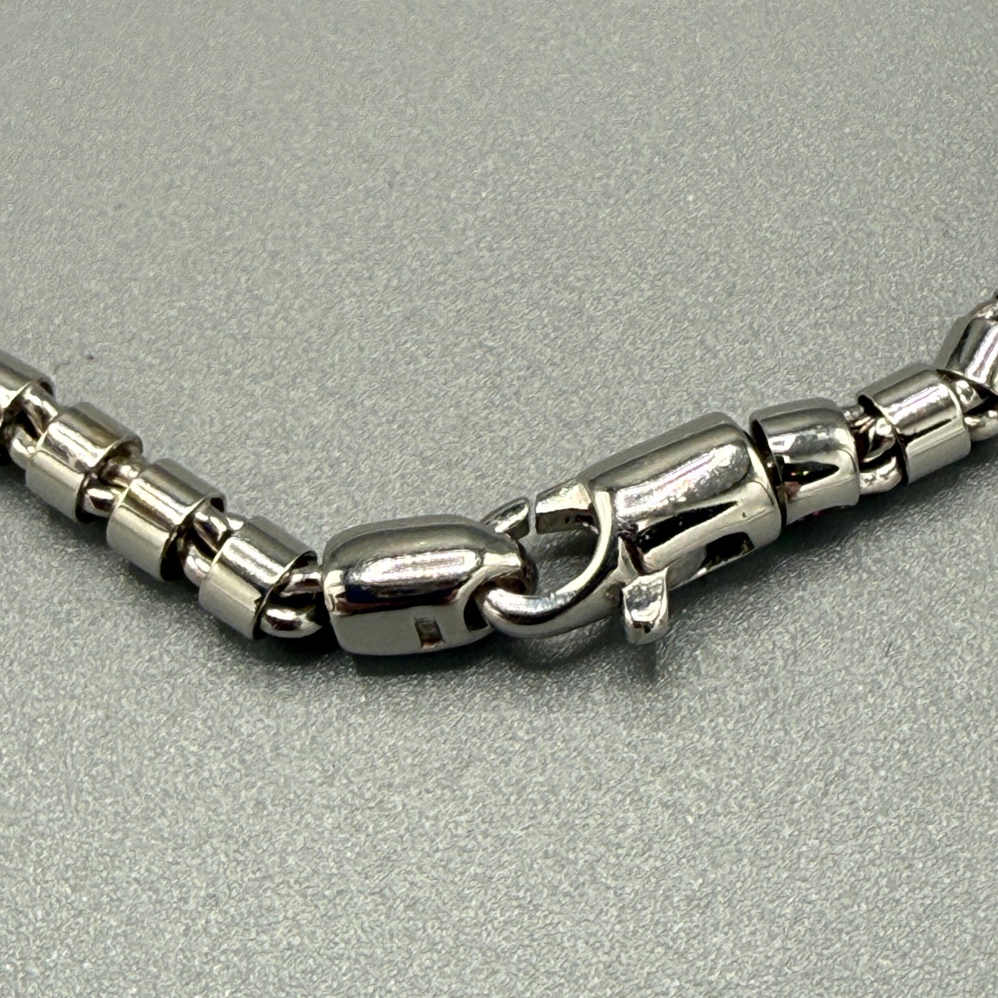Estate 18kt White Gold Tubular Chain Necklace