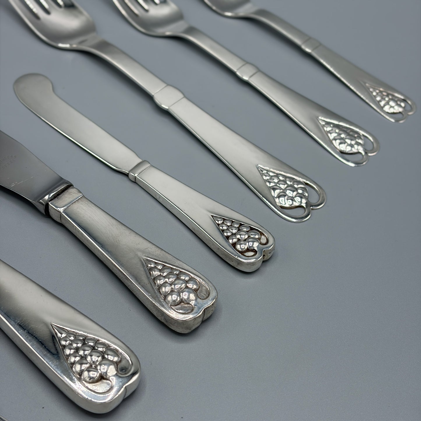 Estate Sterling Silver Flatware Set with Grapes No. 19 By Georg Jensen  129 Pieces