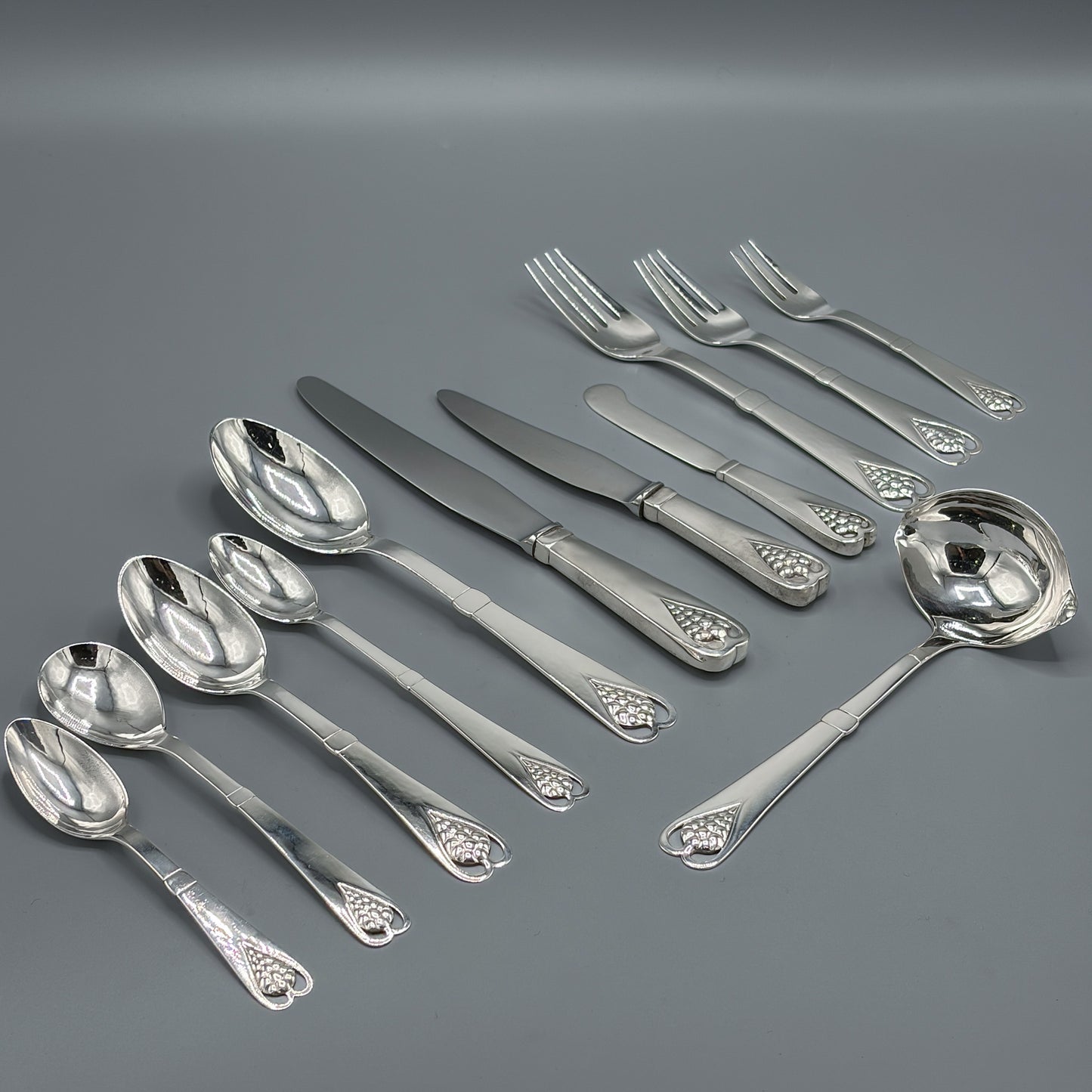 Estate Sterling Silver Flatware Set with Grapes No. 19 By Georg Jensen  129 Pieces