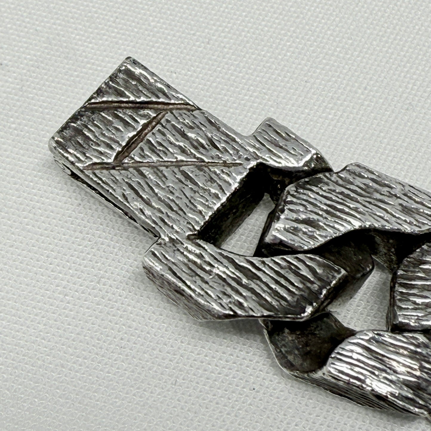 Estate Sterling Silver Men's Identity Solid Hand Tooled Bark Texture Chain Link Bracelet