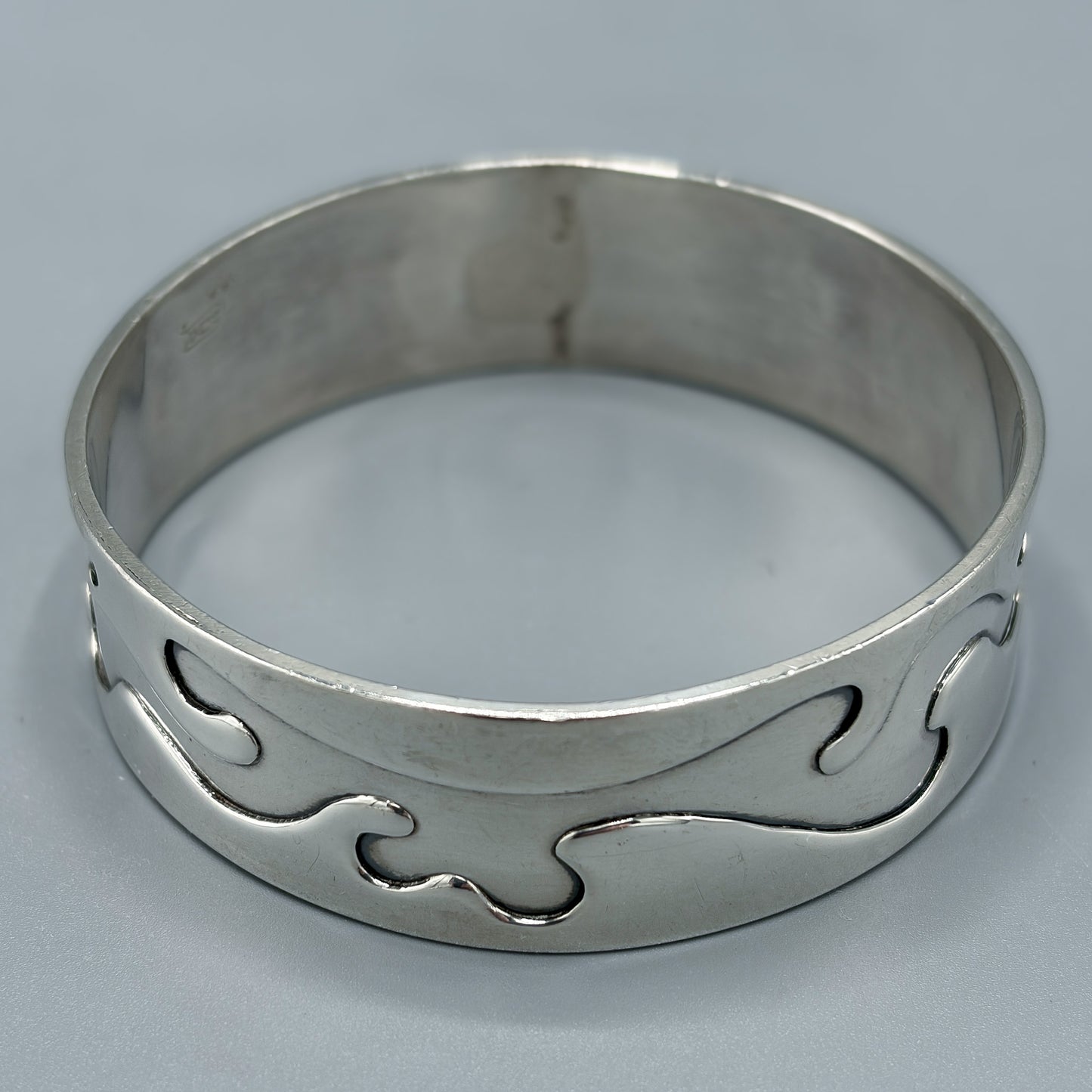 Estate South Western Hopi Silver Overlay Abstract Wave Pattern Bangle