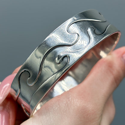 Estate South Western Hopi Silver Overlay Abstract Wave Pattern Bangle