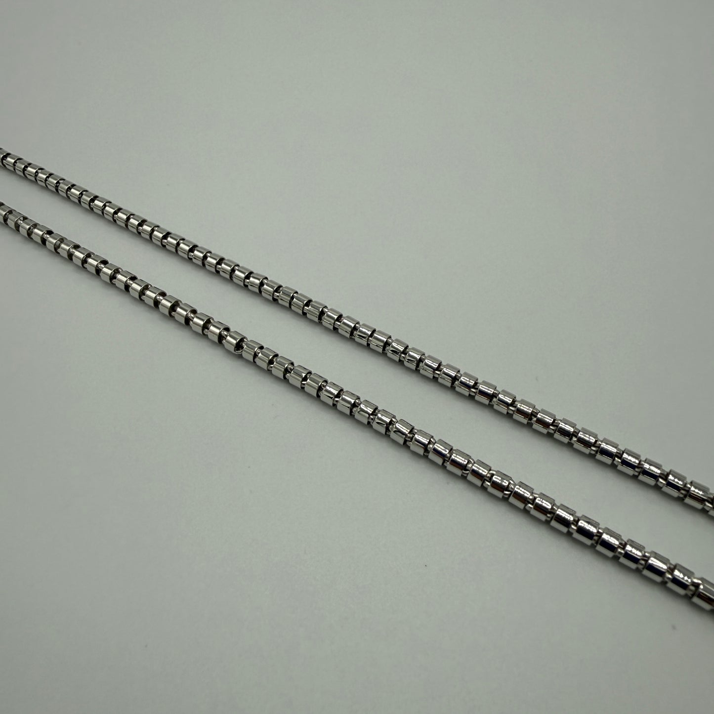 Estate 18kt White Gold Tubular Chain Necklace