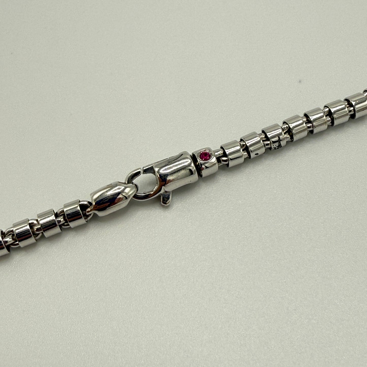 Estate 18kt White Gold Tubular Chain Necklace