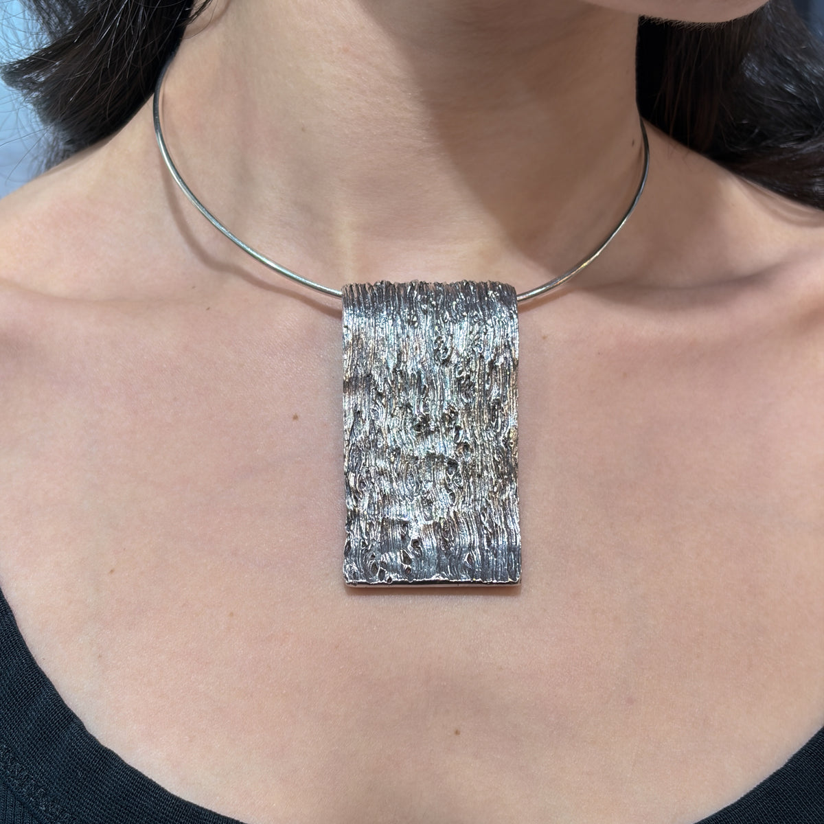 Estate Sterling Silver Knud V. Andersen Neck Ring with Bark Ribbon Pendant c 1970s