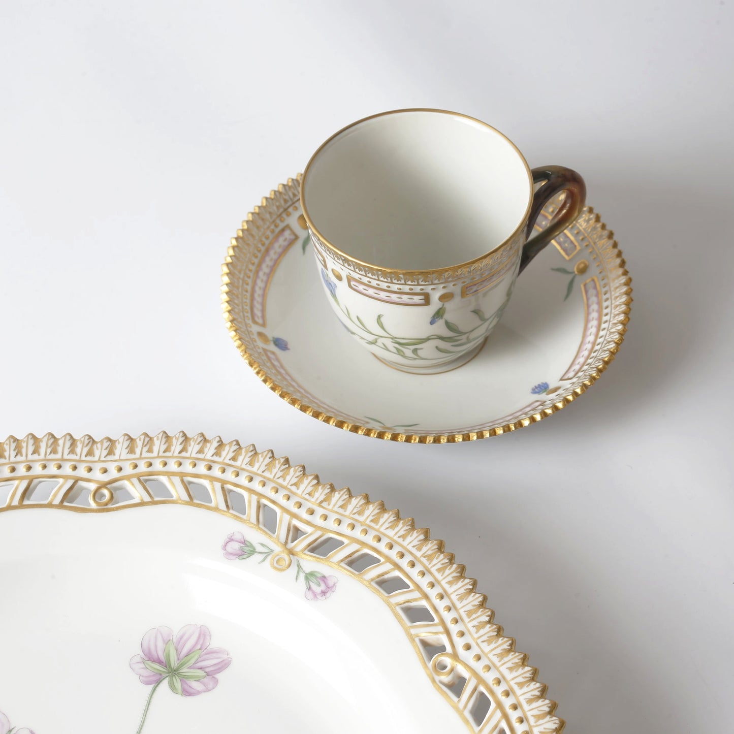 Flora Danica by Royal Copenhagen Service For 12