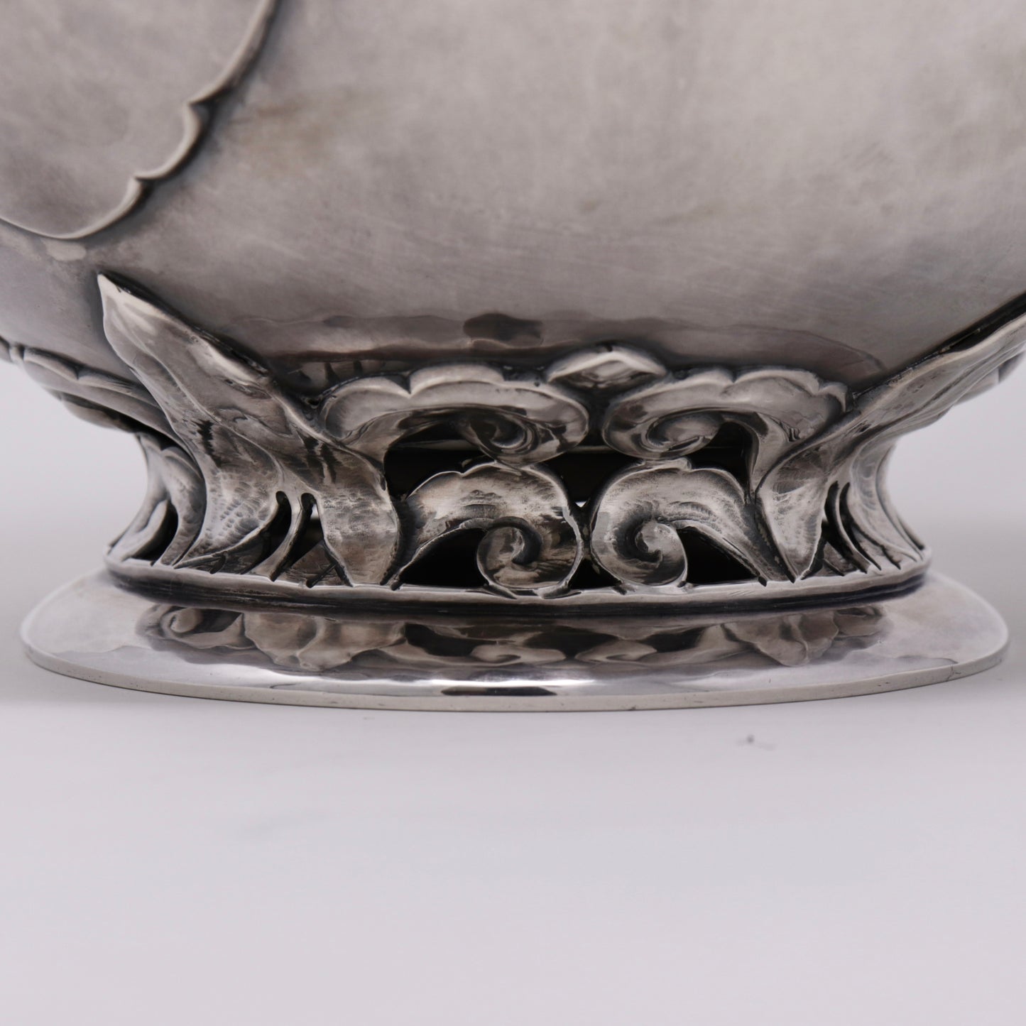 Estate Peer Smed Handwrought Sterling Silver Large Teapot with Jack and the Pulpit Motif