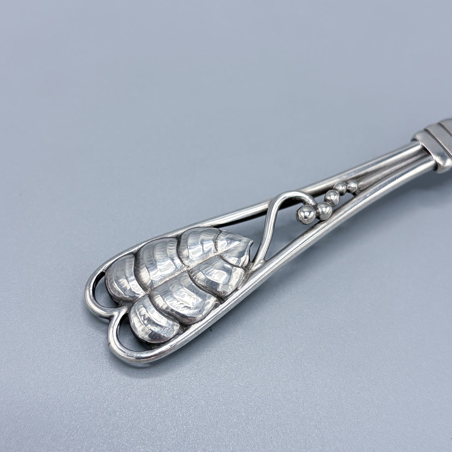 Estate Georg Jensen Sterling Silver Foliate Ornamental Pie Server No 71