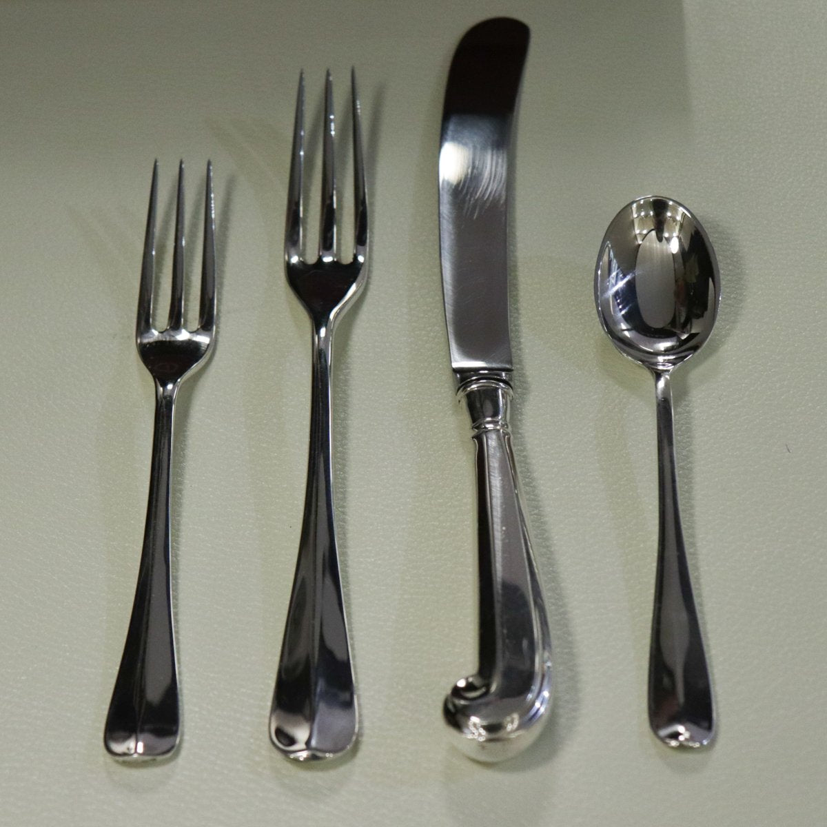 Estate Sterling Silver Queen Anne Williamsburg by Stieff Service of 12