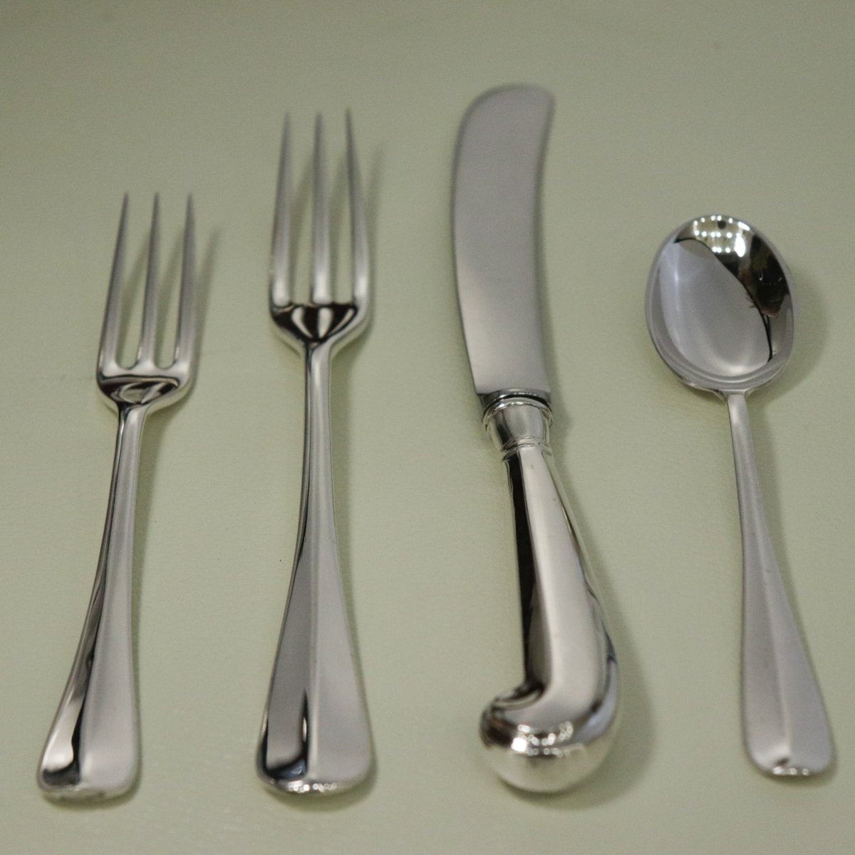 Estate Sterling Silver Queen Anne Williamsburg by Stieff Service of 12